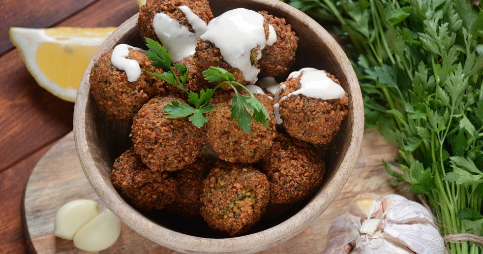 Where to Find the Best Street Food in Kuwait City