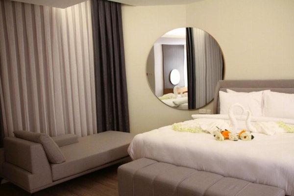 Plaza Athenee Hotel image 60